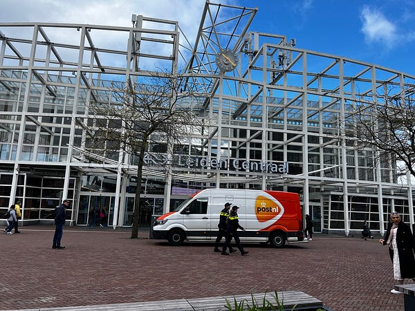 Leiden 火車站擴建後