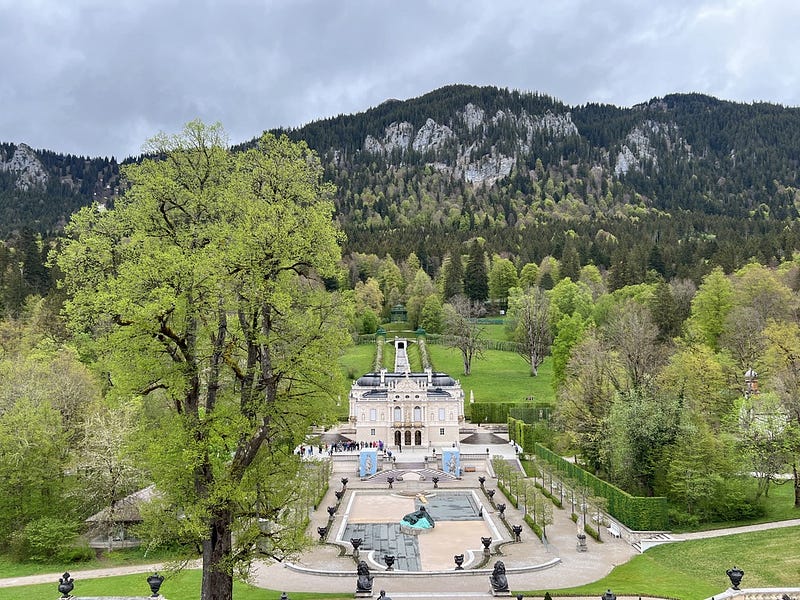 德國林德霍夫宮全景