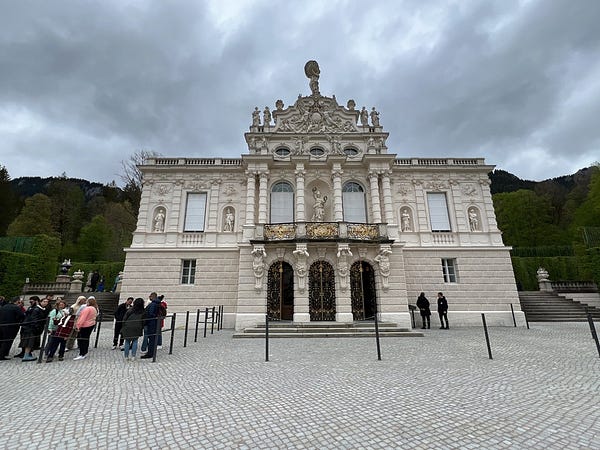 路德維希二世國王的林德霍夫宮外觀