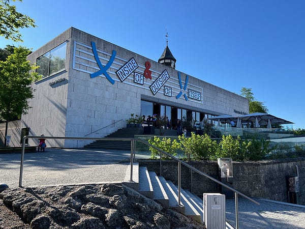 現代美術館旁的觀景電梯