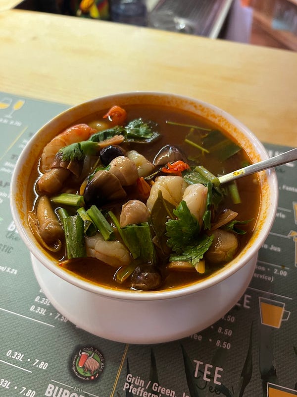 正宗泰式tom yum酸辣湯