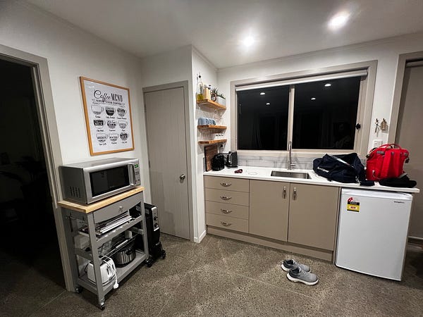 民宿廚房完整設施