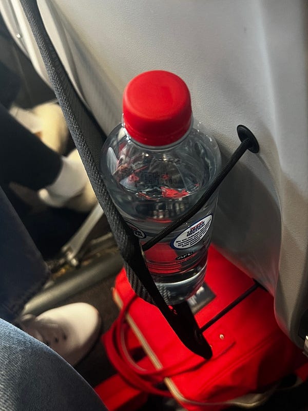 捷星飛機背袋設計缺陷