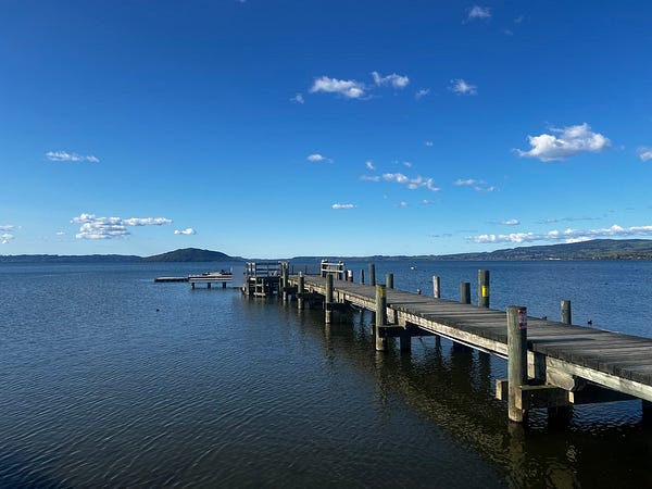 Rotorua 湖畔悠閒散步