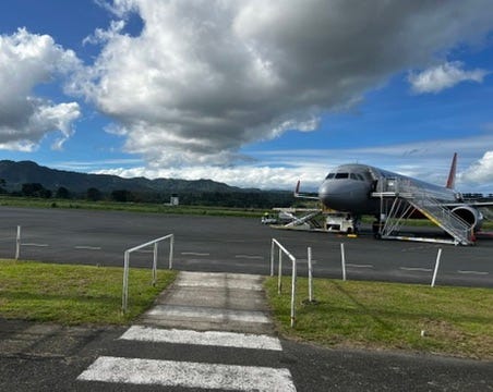 Port Vila 機場山景