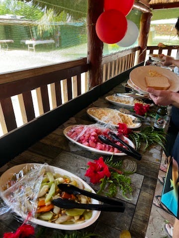 澳洲遊客團友聚餐