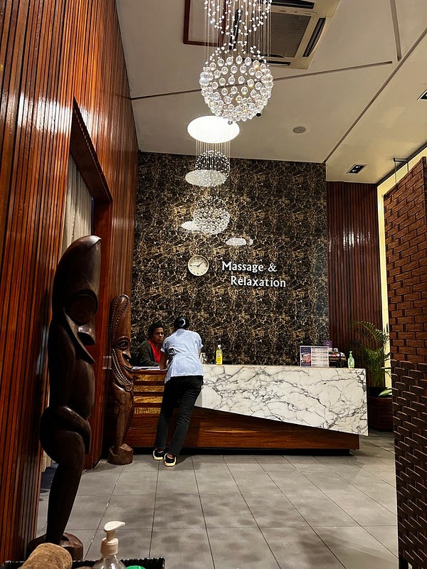 萬那杜泰式按摩店內部